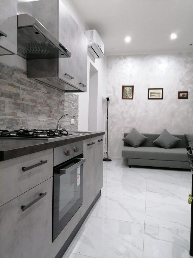 Villa Centro Storico Casa Elegante Per Famiglia à Naples Extérieur photo
