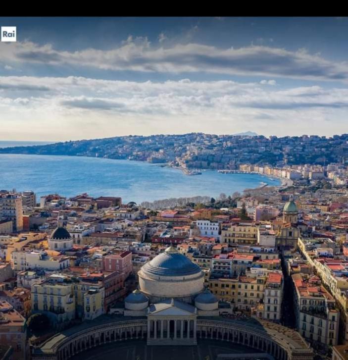 Villa Centro Storico Casa Elegante Per Famiglia à Naples Extérieur photo