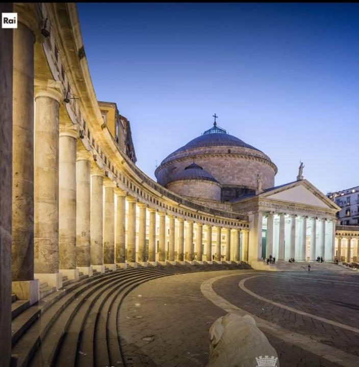 Villa Centro Storico Casa Elegante Per Famiglia à Naples Extérieur photo
